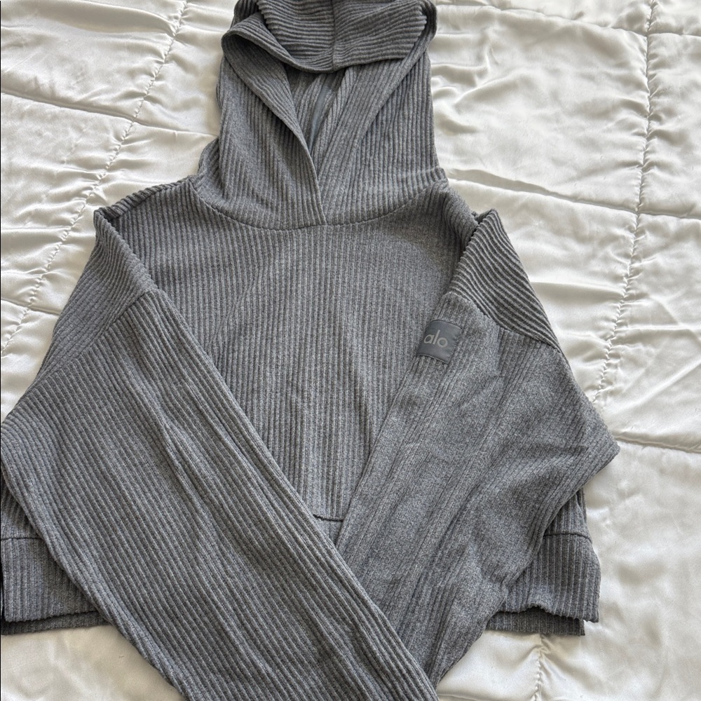 ALO Yoga Gray Ribbed Hooded Sweater